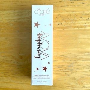 Ciate London Everyday Vacay Dewy Coconut Setting Mist